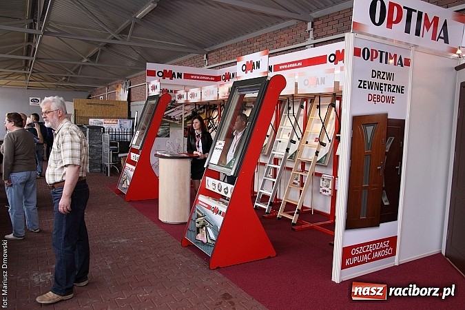 Zdjęcie w galerii na portalu naszraciborz.pl: Eko-Wystawa. Zobacz jak wyglądają stoiska i kto wystąpił na scenie wiadomości z regionu