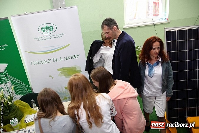 Zdjęcie w galerii na portalu naszraciborz.pl: Eko-Wystawa. Zobacz jak wyglądają stoiska i kto wystąpił na scenie wiadomości z regionu