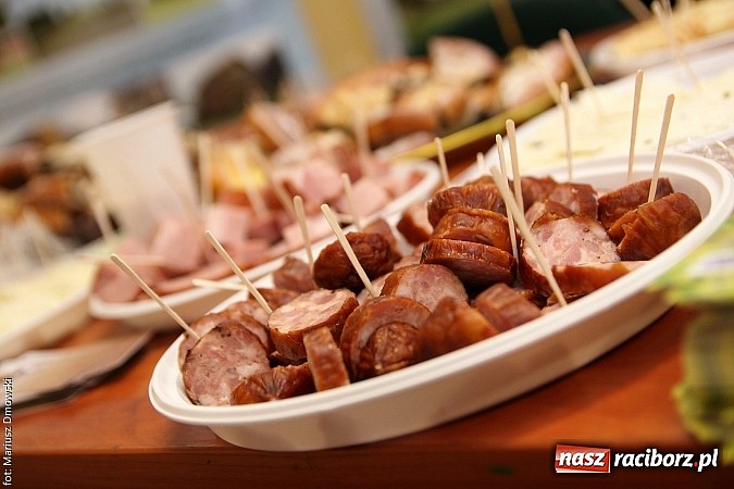 Zdjęcie w galerii na portalu naszraciborz.pl: Eko-Wystawa. Zobacz jak wyglądają stoiska i kto wystąpił na scenie wiadomości z regionu