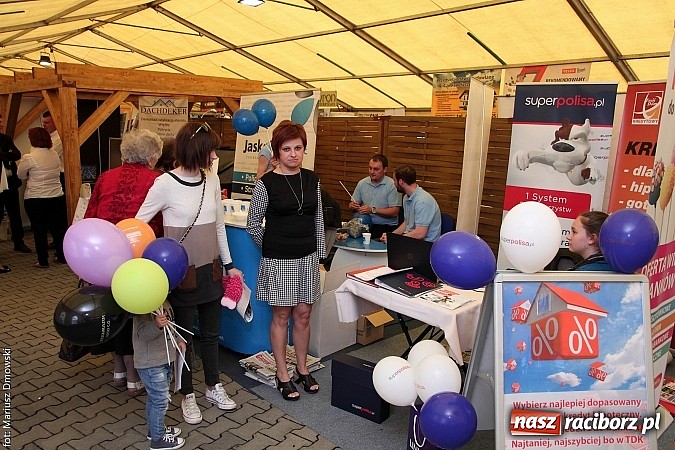 Zdjęcie w galerii na portalu naszraciborz.pl: Eko-Wystawa. Zobacz jak wyglądają stoiska i kto wystąpił na scenie wiadomości z regionu