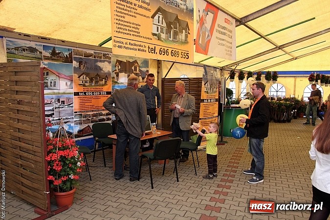 Zdjęcie w galerii na portalu naszraciborz.pl: Eko-Wystawa. Zobacz jak wyglądają stoiska i kto wystąpił na scenie wiadomości z regionu