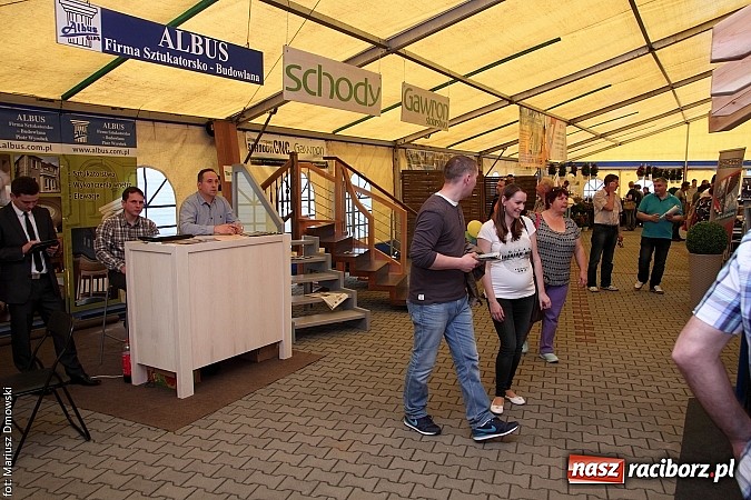 Zdjęcie w galerii na portalu naszraciborz.pl: Eko-Wystawa. Zobacz jak wyglądają stoiska i kto wystąpił na scenie wiadomości z regionu