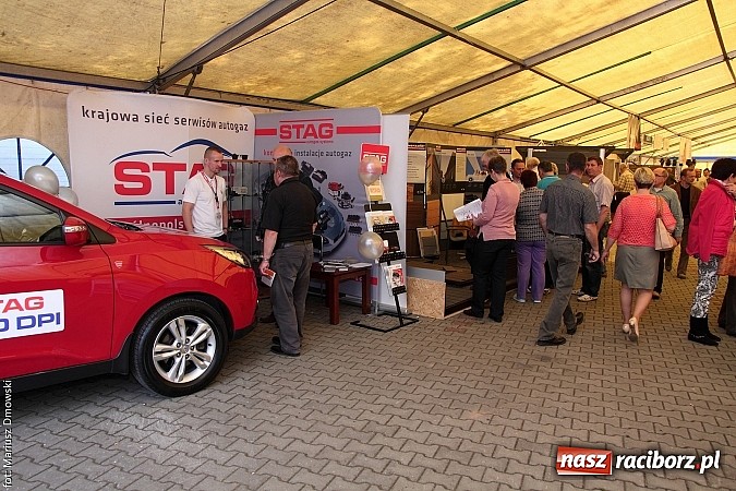 Zdjęcie w galerii na portalu naszraciborz.pl: Eko-Wystawa. Zobacz jak wyglądają stoiska i kto wystąpił na scenie wiadomości z regionu