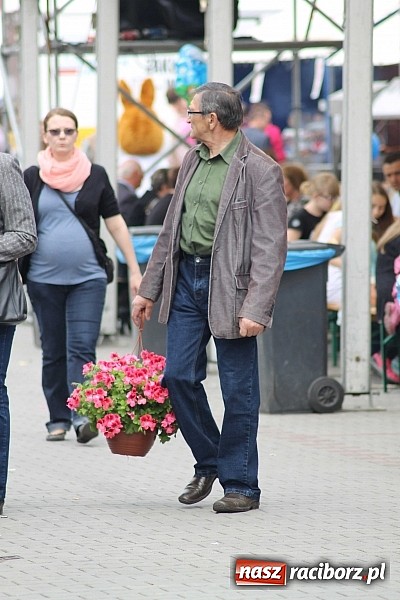 Zdjęcie w galerii na portalu naszraciborz.pl: Eko-Wystawa. Zobacz jak wyglądają stoiska i kto wystąpił na scenie wiadomości z regionu