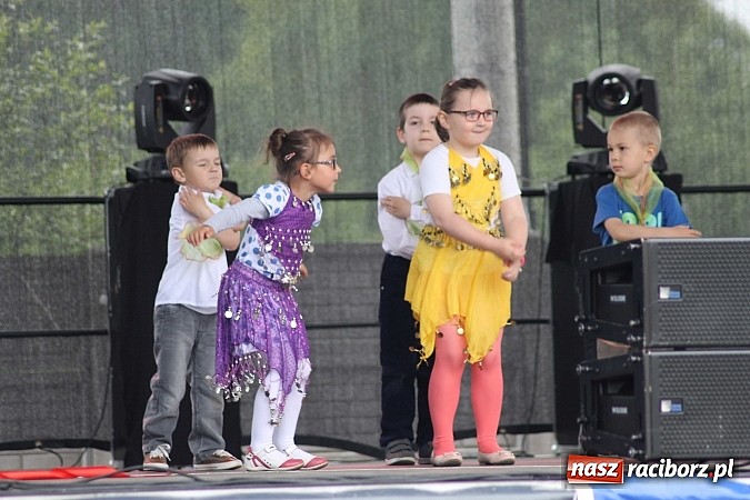 Zdjęcie w galerii na portalu naszraciborz.pl: Eko-Wystawa. Zobacz jak wyglądają stoiska i kto wystąpił na scenie wiadomości z regionu