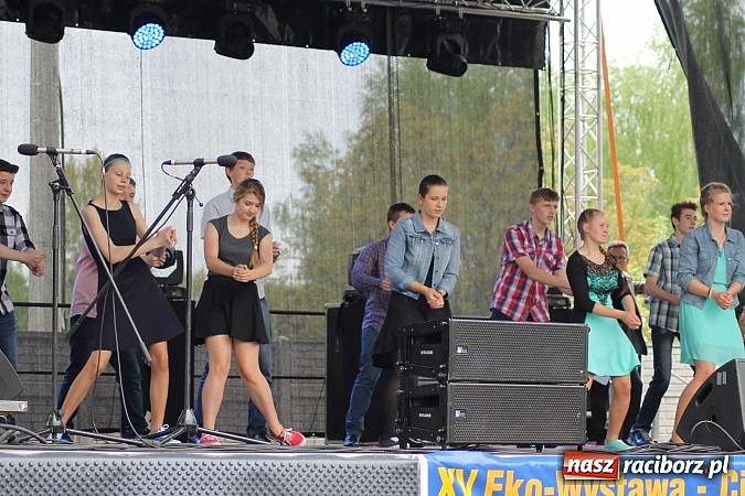 Zdjęcie w galerii na portalu naszraciborz.pl: Eko-Wystawa. Zobacz jak wyglądają stoiska i kto wystąpił na scenie wiadomości z regionu