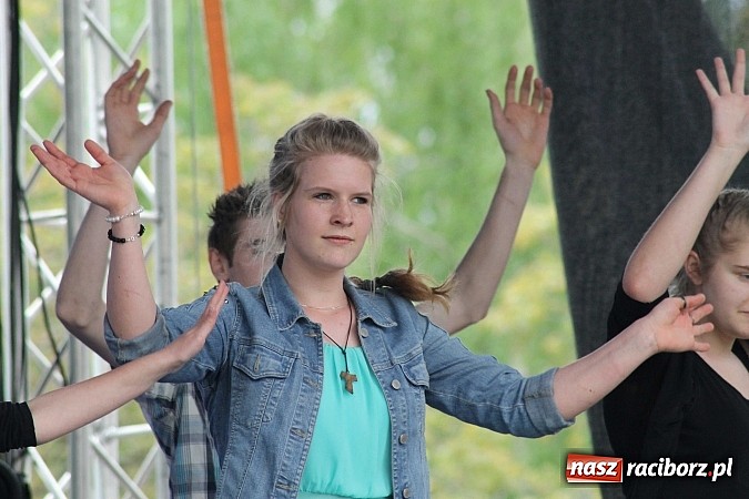 Zdjęcie w galerii na portalu naszraciborz.pl: Eko-Wystawa. Zobacz jak wyglądają stoiska i kto wystąpił na scenie wiadomości z regionu