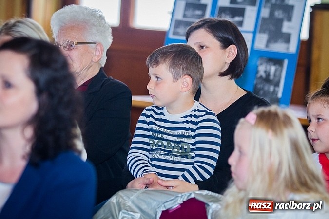 Zdjęcie w galerii na portalu naszraciborz.pl: Jubileusz 30-lecia Teatrzyku Niewielkiego w Borucinie wiadomości z regionu