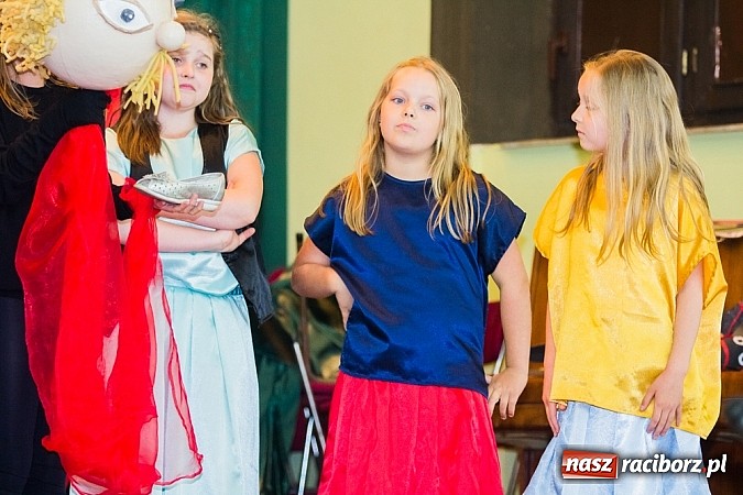 Zdjęcie w galerii na portalu naszraciborz.pl: Jubileusz 30-lecia Teatrzyku Niewielkiego w Borucinie wiadomości z regionu