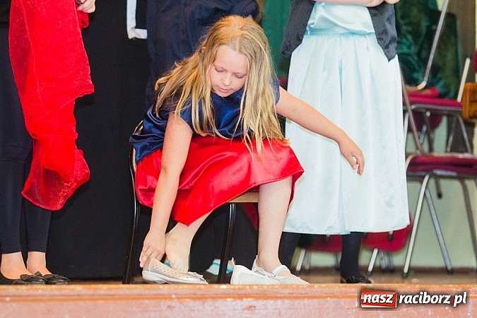 Zdjęcie w galerii na portalu naszraciborz.pl: Jubileusz 30-lecia Teatrzyku Niewielkiego w Borucinie wiadomości z regionu