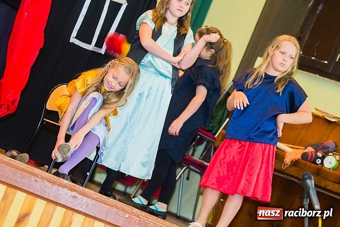 Zdjęcie w galerii na portalu naszraciborz.pl: Jubileusz 30-lecia Teatrzyku Niewielkiego w Borucinie wiadomości z regionu