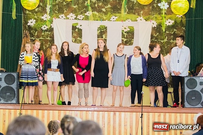 Zdjęcie w galerii na portalu naszraciborz.pl: Jubileusz 30-lecia Teatrzyku Niewielkiego w Borucinie wiadomości z regionu