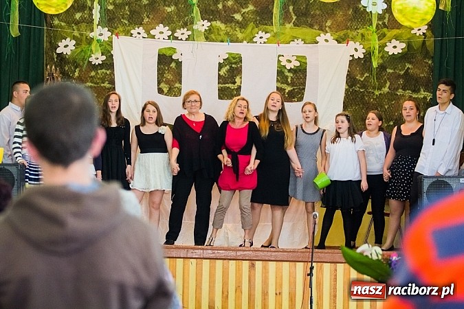 Zdjęcie w galerii na portalu naszraciborz.pl: Jubileusz 30-lecia Teatrzyku Niewielkiego w Borucinie wiadomości z regionu