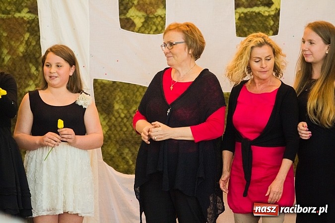 Zdjęcie w galerii na portalu naszraciborz.pl: Jubileusz 30-lecia Teatrzyku Niewielkiego w Borucinie wiadomości z regionu