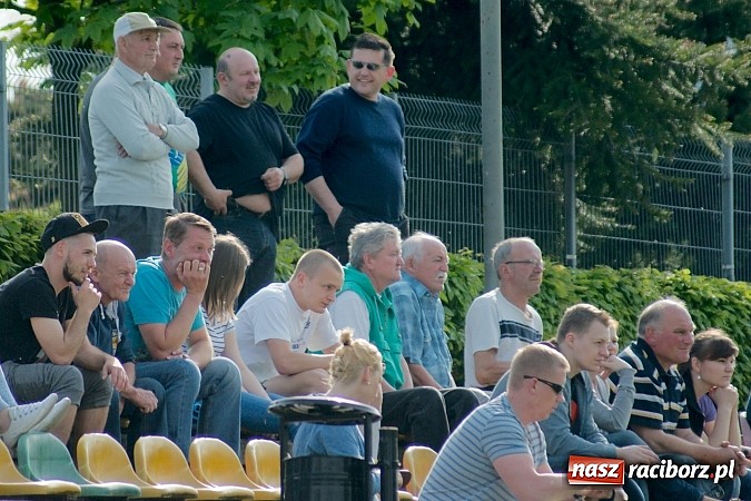Zdjęcie w galerii na portalu naszraciborz.pl: Dobra passa Ocic przerwana. Gorzyce lepsze przy Tuwima wiadomości z regionu