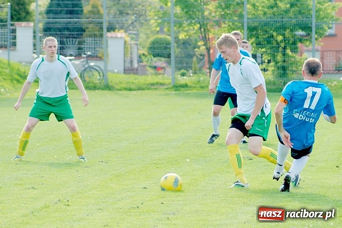 Zdjęcie w galerii na portalu naszraciborz.pl: Dobra passa Ocic przerwana. Gorzyce lepsze przy Tuwima wiadomości z regionu