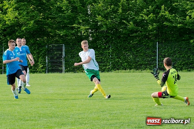 Zdjęcie w galerii na portalu naszraciborz.pl: Dobra passa Ocic przerwana. Gorzyce lepsze przy Tuwima wiadomości z regionu