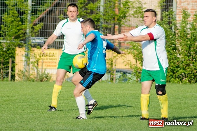 Zdjęcie w galerii na portalu naszraciborz.pl: Dobra passa Ocic przerwana. Gorzyce lepsze przy Tuwima wiadomości z regionu
