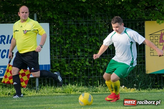 Zdjęcie w galerii na portalu naszraciborz.pl: Dobra passa Ocic przerwana. Gorzyce lepsze przy Tuwima wiadomości z regionu