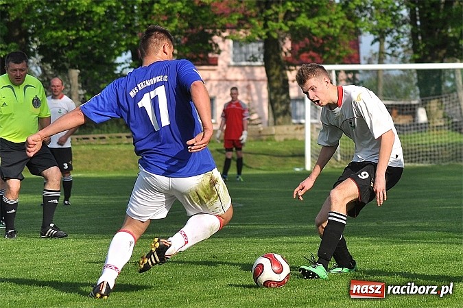 Zdjęcie w galerii na portalu naszraciborz.pl: Pogrom w Krzanowicach. Wicelider wygrał dziewięcioma bramkami wiadomości z regionu