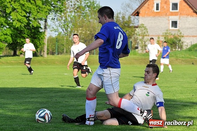Zdjęcie w galerii na portalu naszraciborz.pl: Pogrom w Krzanowicach. Wicelider wygrał dziewięcioma bramkami wiadomości z regionu