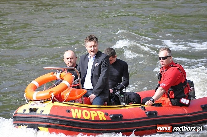 Zdjęcie w galerii na portalu naszraciborz.pl: Sprinty odrzańskie od mostu Zamkowego do kładki - WIDEO wiadomości z regionu