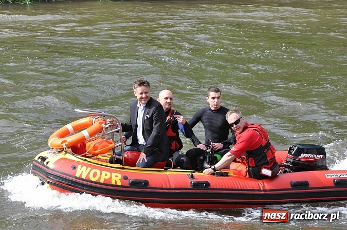 Zdjęcie w galerii na portalu naszraciborz.pl: Sprinty odrzańskie od mostu Zamkowego do kładki - WIDEO wiadomości z regionu