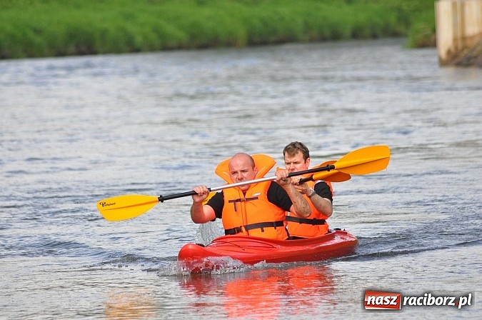 Zdjęcie w galerii na portalu naszraciborz.pl: Sprinty odrzańskie od mostu Zamkowego do kładki - WIDEO wiadomości z regionu