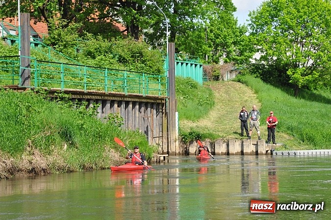 Zdjęcie w galerii na portalu naszraciborz.pl: Sprinty odrzańskie od mostu Zamkowego do kładki - WIDEO wiadomości z regionu