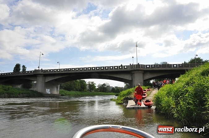 Zdjęcie w galerii na portalu naszraciborz.pl: Sprinty odrzańskie od mostu Zamkowego do kładki - WIDEO wiadomości z regionu
