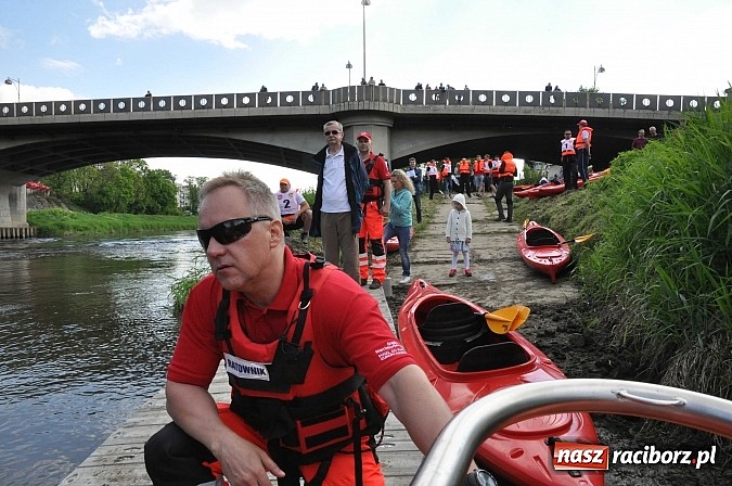 Zdjęcie w galerii na portalu naszraciborz.pl: Sprinty odrzańskie od mostu Zamkowego do kładki - WIDEO wiadomości z regionu