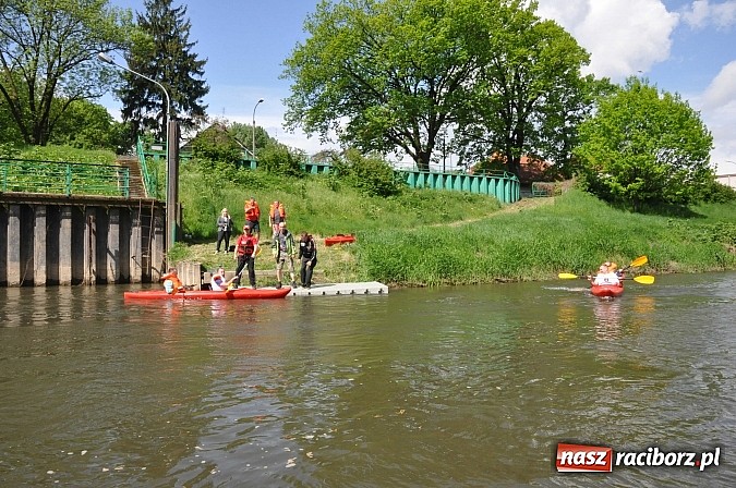 Zdjęcie w galerii na portalu naszraciborz.pl: Sprinty odrzańskie od mostu Zamkowego do kładki - WIDEO wiadomości z regionu