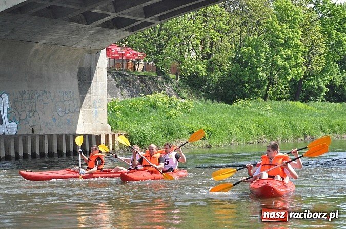 Zdjęcie w galerii na portalu naszraciborz.pl: Sprinty odrzańskie od mostu Zamkowego do kładki - WIDEO wiadomości z regionu