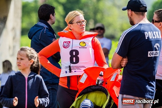 Zdjęcie w galerii na portalu naszraciborz.pl: Sprinty odrzańskie od mostu Zamkowego do kładki - WIDEO wiadomości z regionu