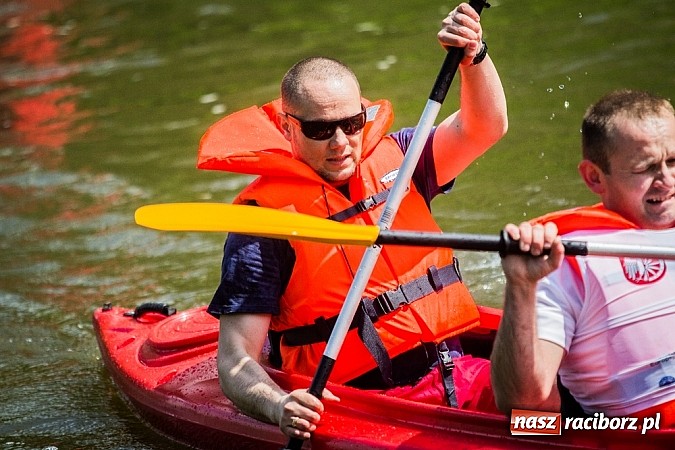 Zdjęcie w galerii na portalu naszraciborz.pl: Sprinty odrzańskie od mostu Zamkowego do kładki - WIDEO wiadomości z regionu