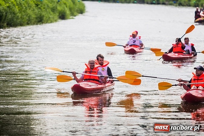 Zdjęcie w galerii na portalu naszraciborz.pl: Sprinty odrzańskie od mostu Zamkowego do kładki - WIDEO wiadomości z regionu