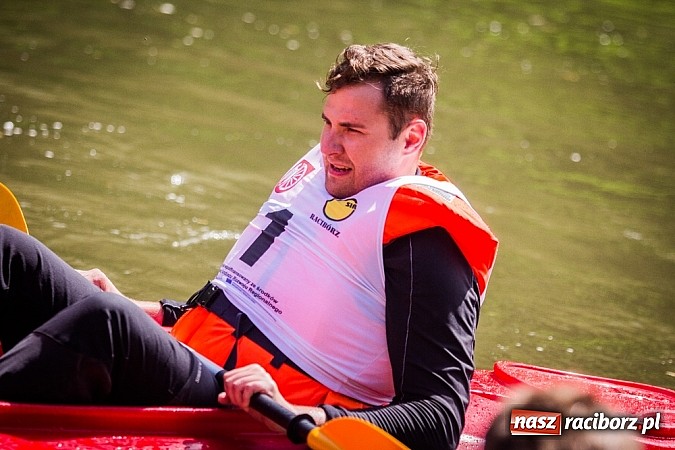 Zdjęcie w galerii na portalu naszraciborz.pl: Sprinty odrzańskie od mostu Zamkowego do kładki - WIDEO wiadomości z regionu