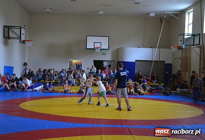 Zdjęcie w galerii na portalu naszraciborz.pl: Klubowa liga zapaśnicza dzieci  wiadomości z regionu