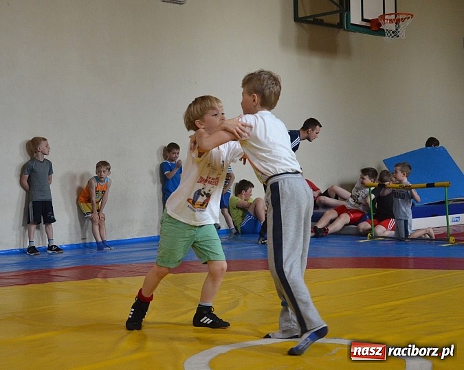 Zdjęcie w galerii na portalu naszraciborz.pl: Klubowa liga zapaśnicza dzieci  wiadomości z regionu