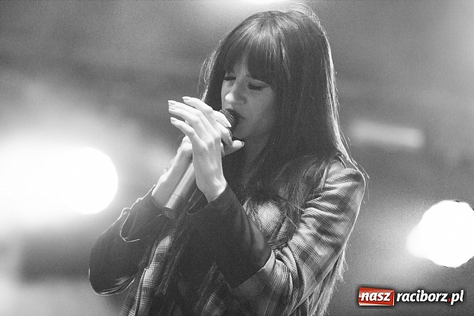 Zdjęcie w galerii na portalu naszraciborz.pl: Sylwia Grzeszczak na zakończenie XV Eko-Wystawy w Pietrowicach Wielkich wiadomości z regionu