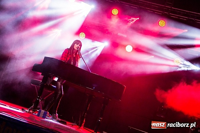 Zdjęcie w galerii na portalu naszraciborz.pl: Sylwia Grzeszczak na zakończenie XV Eko-Wystawy w Pietrowicach Wielkich wiadomości z regionu