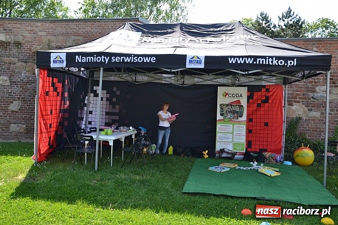 Zdjęcie w galerii na portalu naszraciborz.pl: Pozytywna energia ekonomii społecznej na zamku wiadomości z regionu