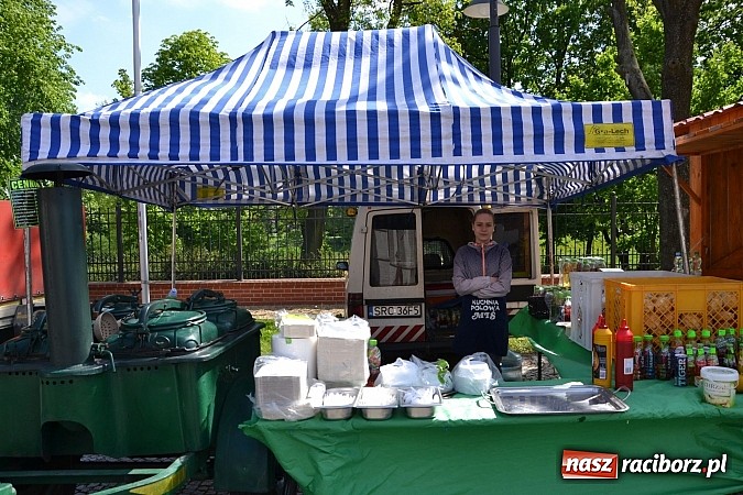 Zdjęcie w galerii na portalu naszraciborz.pl: Pozytywna energia ekonomii społecznej na zamku wiadomości z regionu