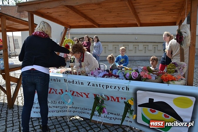 Zdjęcie w galerii na portalu naszraciborz.pl: Pozytywna energia ekonomii społecznej na zamku wiadomości z regionu