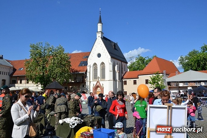 Zdjęcie w galerii na portalu naszraciborz.pl: Pozytywna energia ekonomii społecznej na zamku wiadomości z regionu