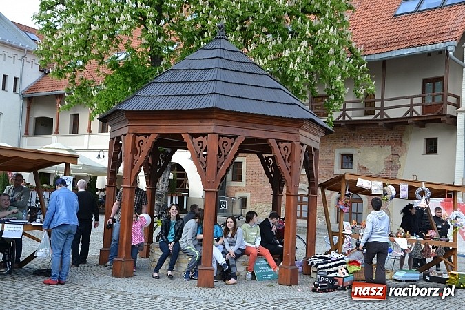 Zdjęcie w galerii na portalu naszraciborz.pl: Pozytywna energia ekonomii społecznej na zamku wiadomości z regionu