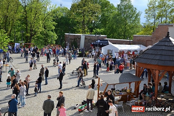 Zdjęcie w galerii na portalu naszraciborz.pl: Pozytywna energia ekonomii społecznej na zamku wiadomości z regionu