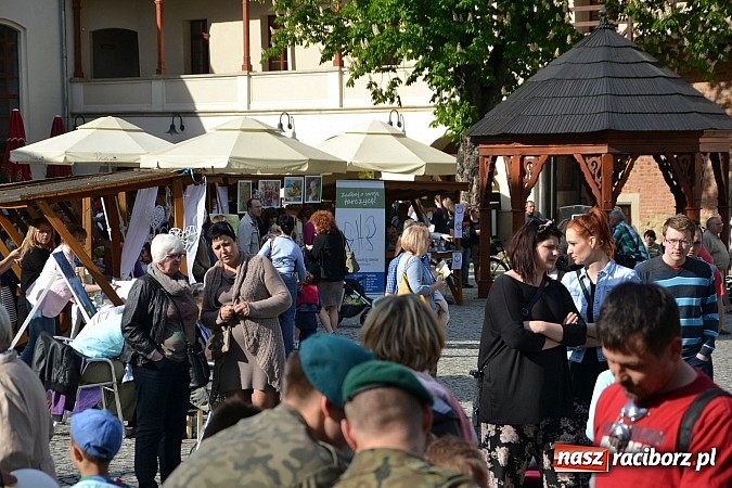 Zdjęcie w galerii na portalu naszraciborz.pl: Pozytywna energia ekonomii społecznej na zamku wiadomości z regionu