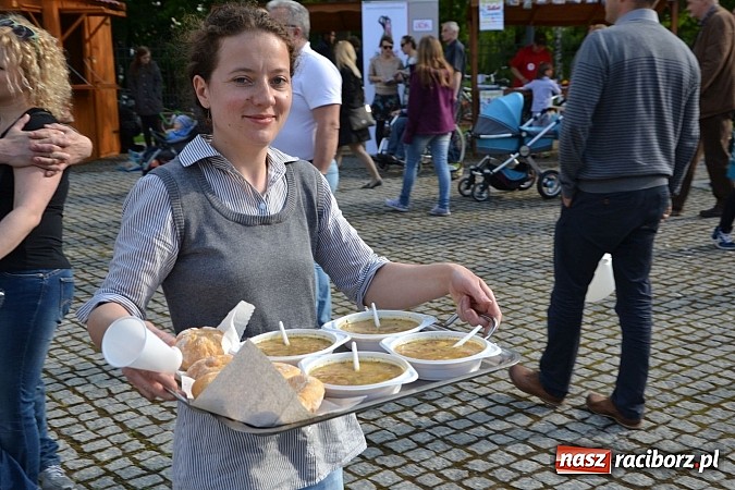 Zdjęcie w galerii na portalu naszraciborz.pl: Pozytywna energia ekonomii społecznej na zamku wiadomości z regionu