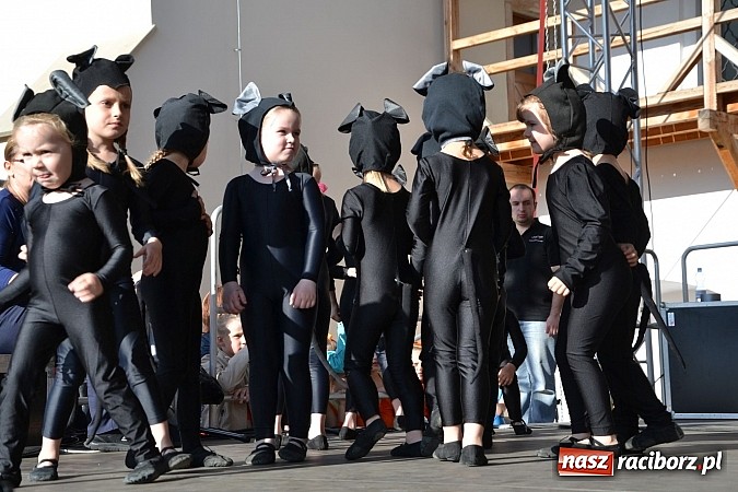 Zdjęcie w galerii na portalu naszraciborz.pl: Pozytywna energia ekonomii społecznej na zamku wiadomości z regionu